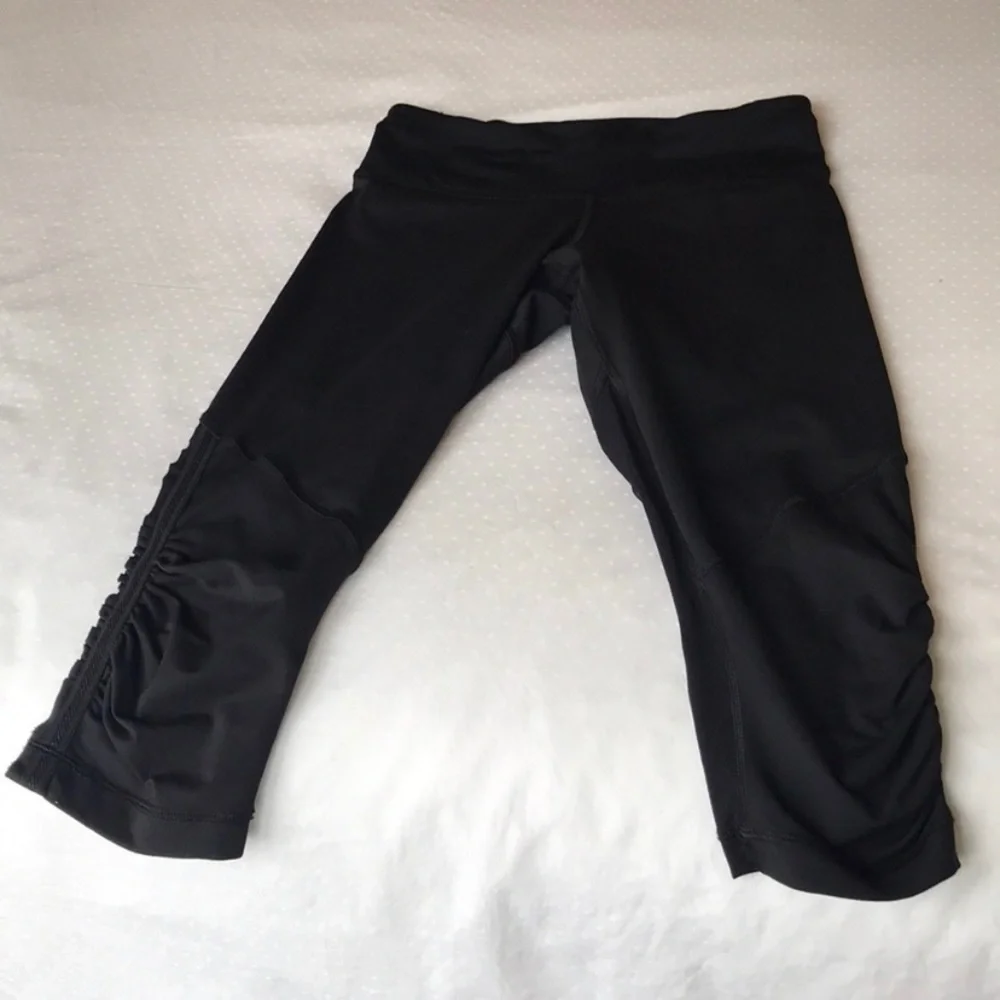 Lululemon black tights